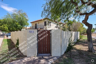 Building Photo - 8849 S 51st St