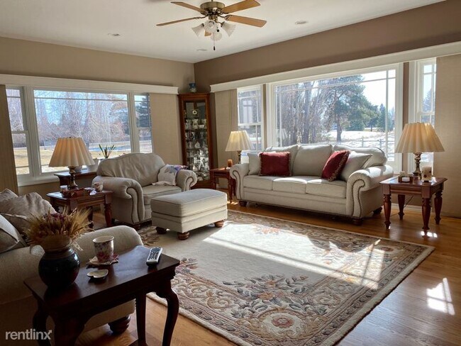 Building Photo - 3 br, 2.5 bath House - 100 River View Drive
