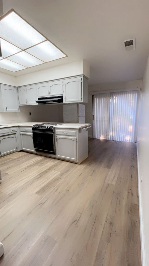 Foto del edificio - 267 W Alexander Ave