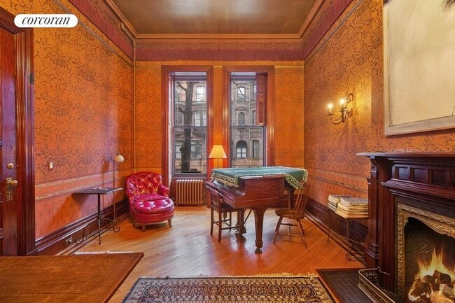 Building Photo - 45 W 73rd St