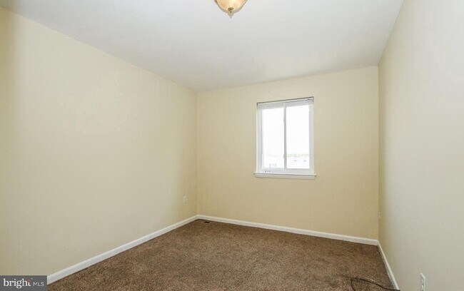Foto del edificio - 7416 Pohick Rd
