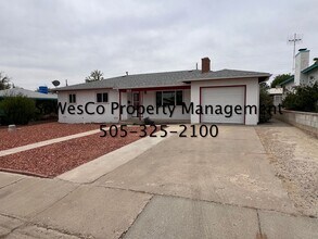 Building Photo - 1507 Zuni Dr