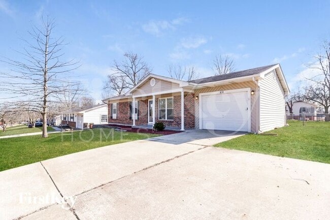 Building Photo - 836 Sommerset Drive