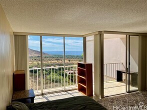 Building Photo - 84-740-740 Kili Dr