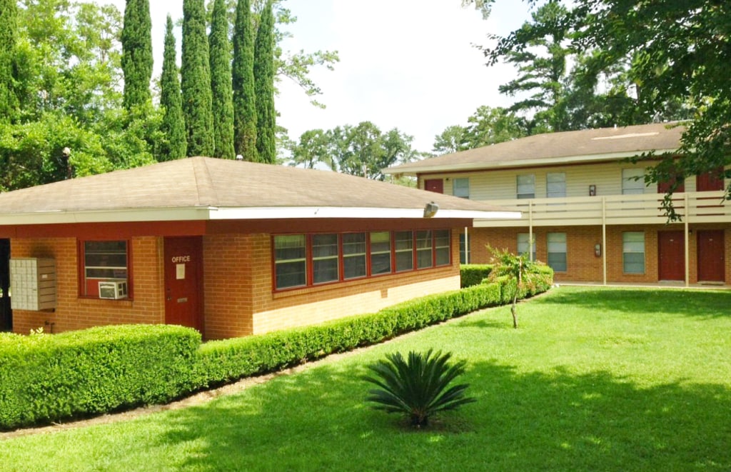 Great apartment near West Tennessee - 457 White Dr  Tallahassee, FL, 32304