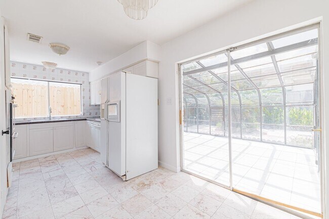 Foto del edificio - 13911 Locke Ln