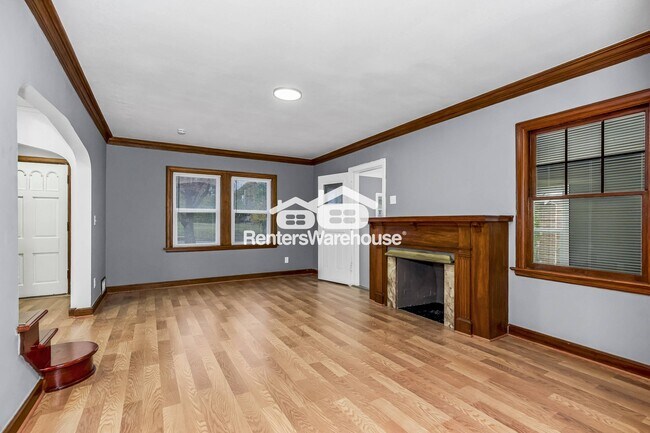 Building Photo - 1111 E 76th St