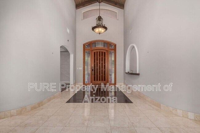 Foto del edificio - 10761 E Fanfol Ln