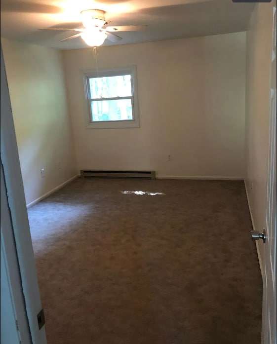 Building Photo - 213 Tallow Wood Dr