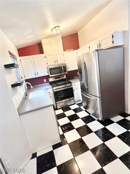 Foto del edificio - 8116 Cimarron Ridge Dr