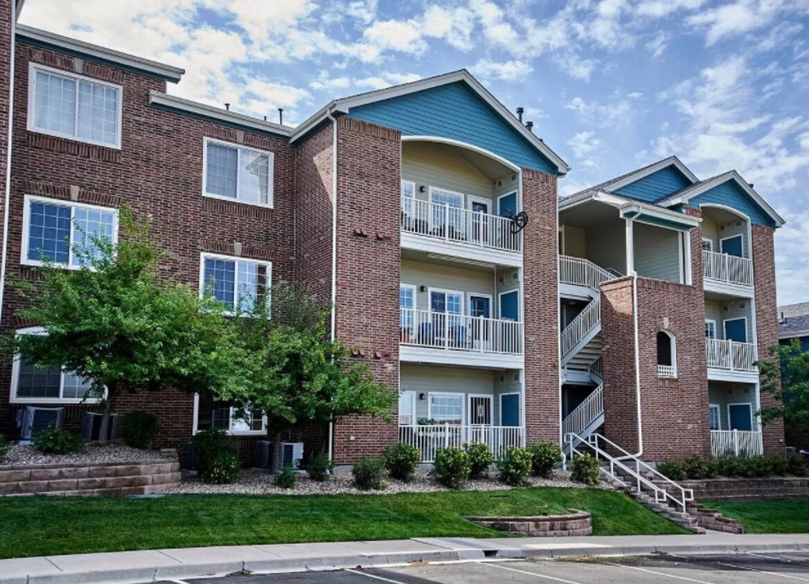 Foto principal - Desirable 2 BD/ 2 BA Condo in Aurora Balte...