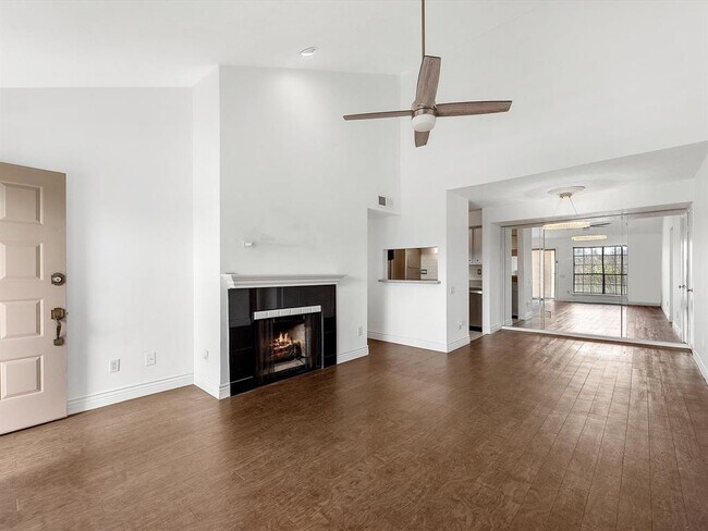 Foto del edificio - 1860 White Oak Dr
