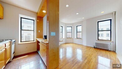 Building Photo - 104 2nd Ave