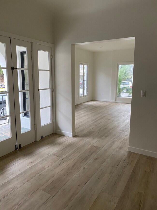 Dining Area - 205 S Arnaz Dr