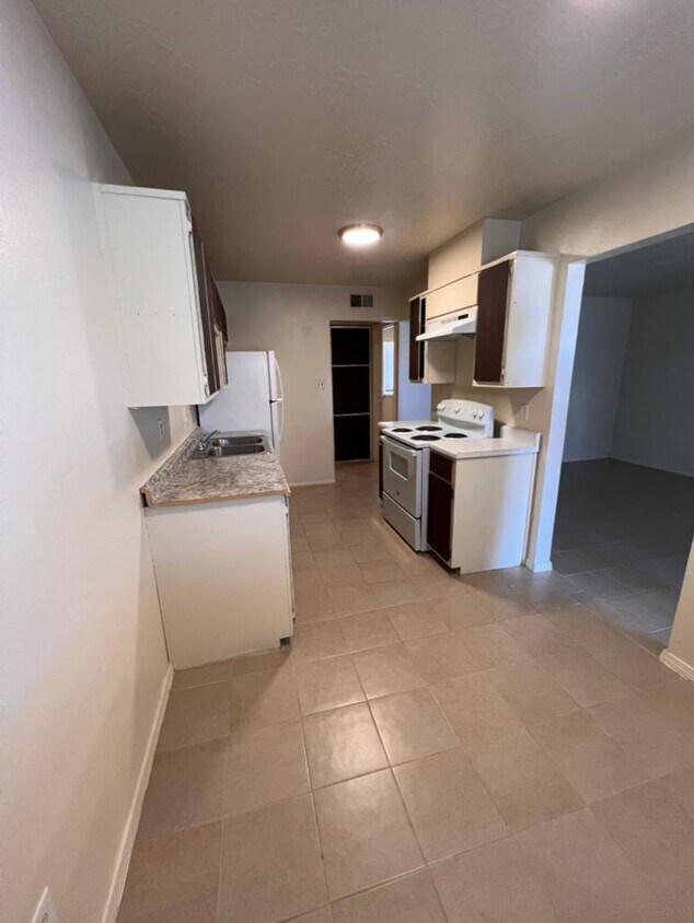 Foto principal - 1024 Sage St