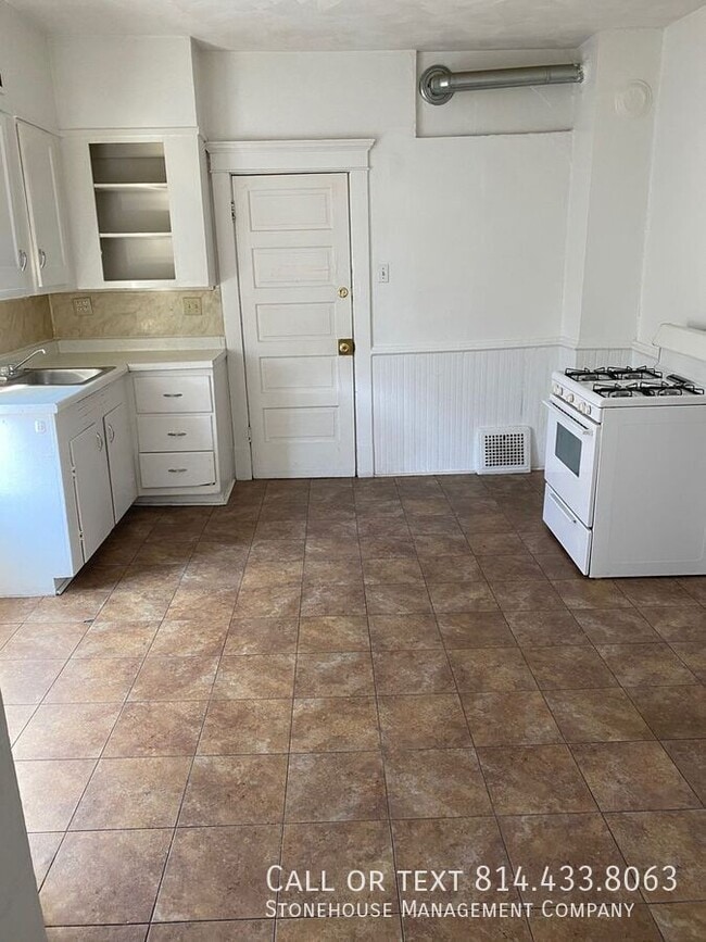 Foto del edificio - 1619 Plum St