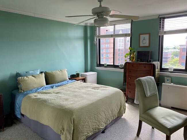Bedroom - 801 N Pitt St