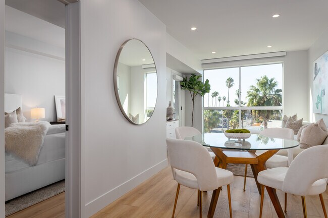 1 BR, 1.5 BA - 815SF - Archer