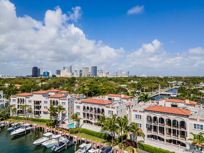 Building Photo - Hemingway Landings Condominiums