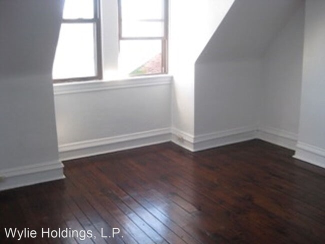 Building Photo - 4 br, 1 bath House - 175 Banner Way 1