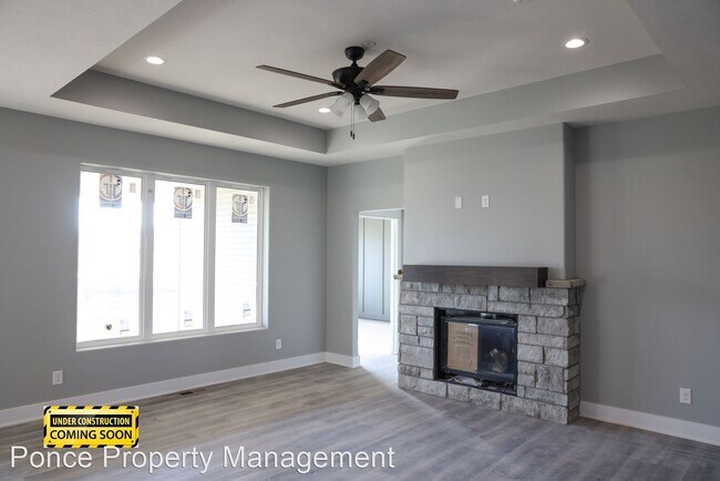 Foto del edificio - 4 br, 3 bath House - 5121 State Hill Drive