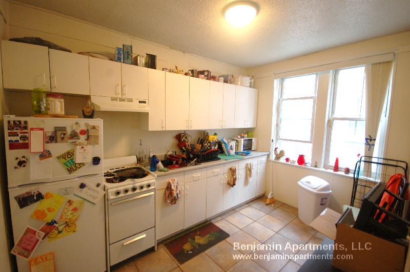 Primary Photo - 530 Cambridge St