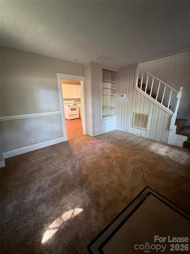 Foto del edificio - 3516 Eastway Dr