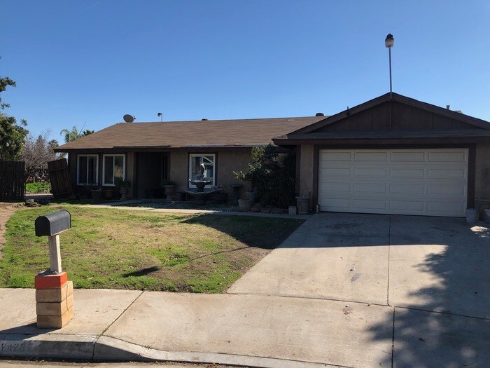 Foto principal - 4 Bedroom home in Moreno Valley