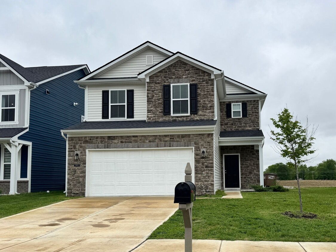 Foto principal - 2933 Creekridge Ct