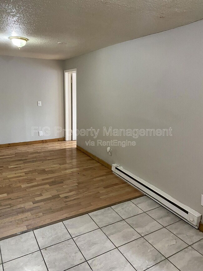 Foto del edificio - 431 W G St
