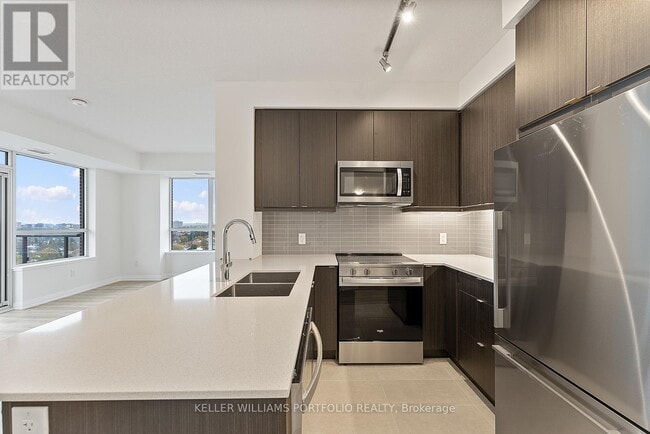 Building Photo - 3270 Sheppard Ave E