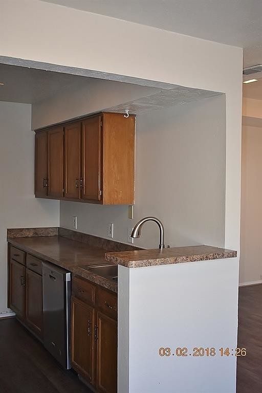 Building Photo - 5418 Lakeview Pkwy