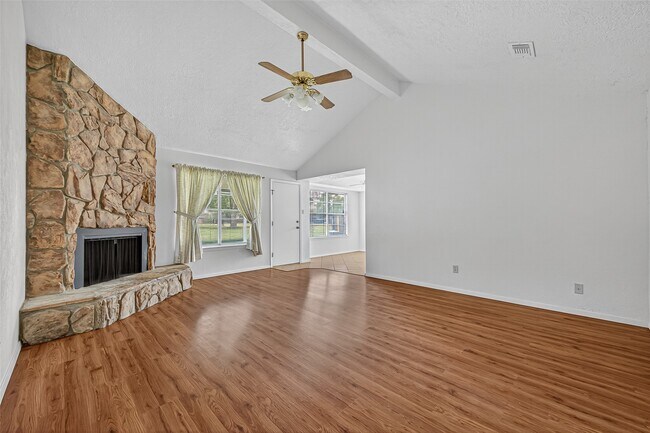 Building Photo - 10327 Hollow Canyon Ct