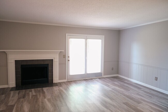 Foto del edificio - 3210 Bethel Rd