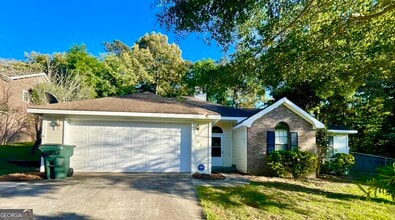Building Photo - 102 Ridgestone Ct