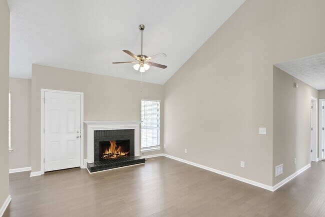 Building Photo - 1116 Oakwood Manor Ct