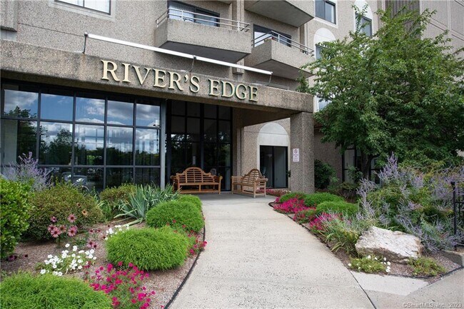 Foto del edificio - 111 deKoven Drive