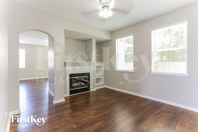Building Photo - 2388 Eisner Dr