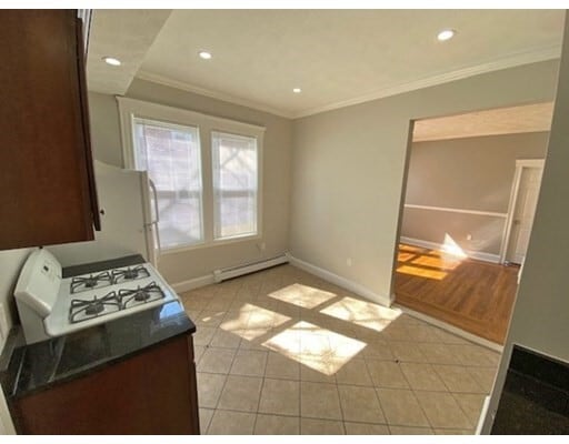Primary Photo - 46 Winston Rd