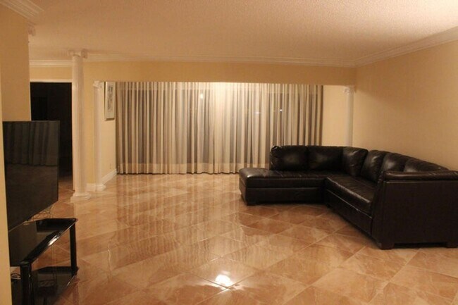 Building Photo - 6494 Pumpkin Seed Circle 101, Boca Raton, ...