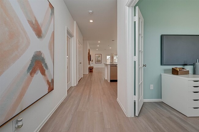 Building Photo - 21119 Bella Coral Dr