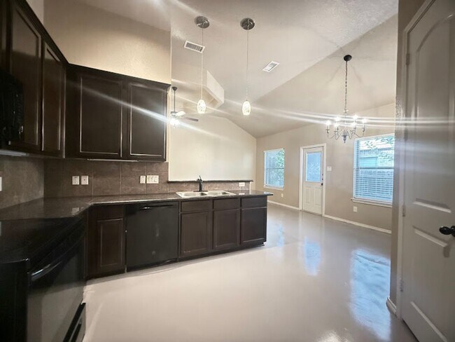 Foto del edificio - Charming 3-Bedroom Duplex in New Braunfels