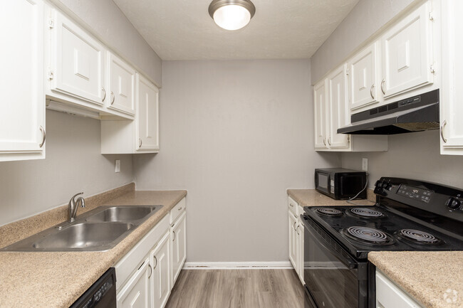 Village at Grant Square - Apartments in Omaha, NE | Apartments.com