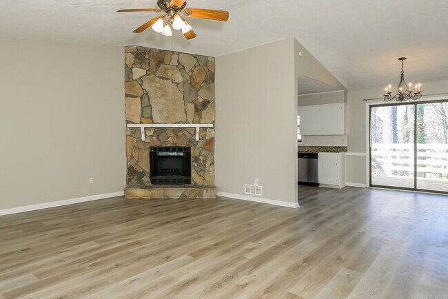 Foto del edificio - 2193 Cruse Rd NW