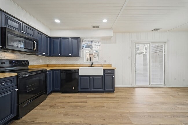 Foto del edificio - 3244 Yorkborough Way