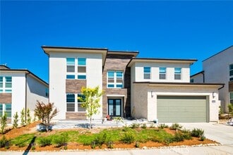 Building Photo - 27594 Juniper Ln