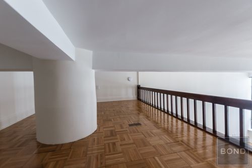 Foto del edificio - 5 Astor Pl