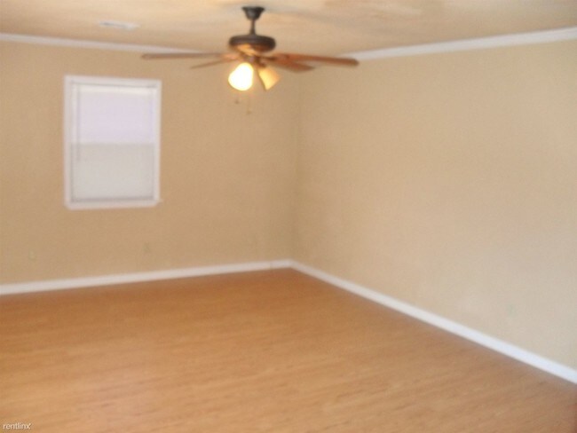Building Photo - 2 br, 1 bath Apartment - 5308 Apt Dr Apt. 1