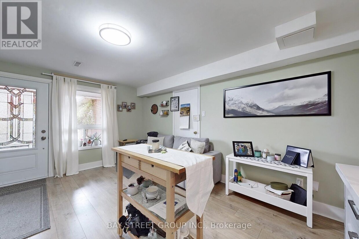 Photo principale - 40 Henricks Rd