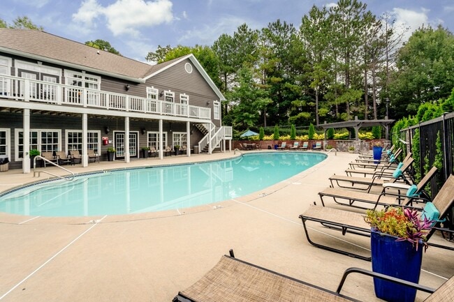 Building Photo - Peachtree Landing